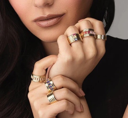 18K złoto pokryte tęczy baguette Cut CZ Multi Fashion 925 Sterling srebrne kobiety pierścienie