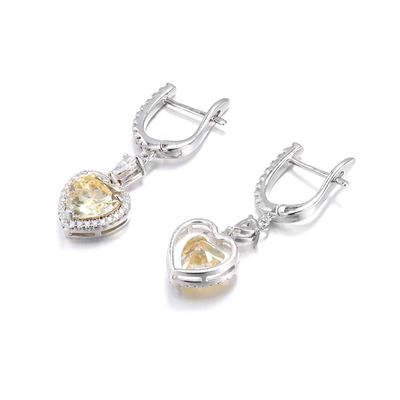 OEM Love Heart Diamentowe kolczyki 925 Sterling Silver Love Heart kolczyki