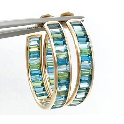 Biżuteria Główny Materiał Srebrny baguette Niebieski i zielony Topaz Stud Hoops dla klasycznego stylu
