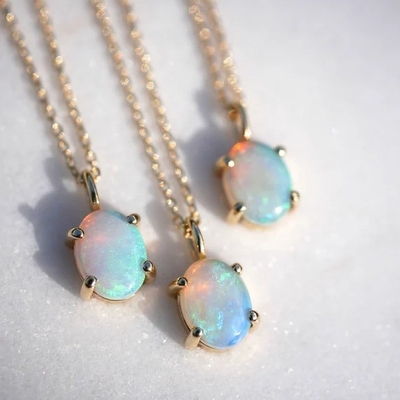 Ręcznie wykonany 18K złoto pokryty wisiorek Prong Setting Opal Stone 925 Srebrny naszyjnik