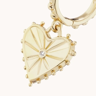 14K złoto pokryte Dangle Drop Heart Huggies kolczyki dla kobiet są 925 Sterling Silver