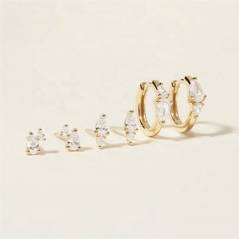 Trendy 18K złoto pokryte biały sześcienny cyrkon 925 Sterling Silver Stud &amp; Huggies Set kolczyki