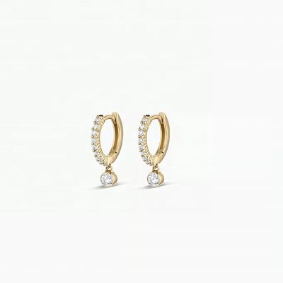 Modne 14K Złote Zirkon Drop Pave Huggie kolczyki z 9,5 mm średnicą profilu i 12 mm całkowitym spadkiem