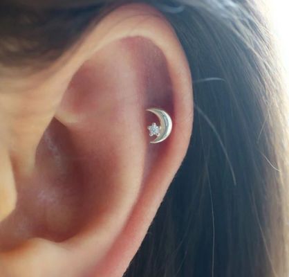 925 Sterling Silver Tiny CZ Moon Piercing Stud Kolczyk z zamknięciem tylnym