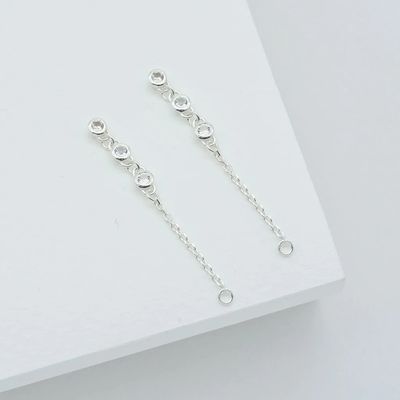 Drop Bezel White Diamond 925 Sterling Silver Chain Earrings Moda