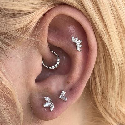 Złote kolczyki Rhodium Stud Białe CZ dla kobiet Styl codzienny